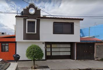 Casa en  Calle Los Cipreses, Los Álamos, Victoria De Durango, Durango, México