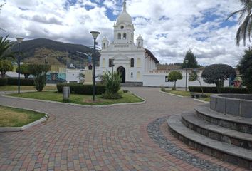 Terreno Comercial en  César Chiriboga, Quito, Ecuador