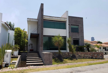 Casa en fraccionamiento en  La Vista Country Club, Vía Atlixcáyotl, Sta María Tonanzintla, San Andrés Cholula, Puebla, México