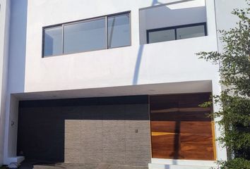 Casa en  Valle Imperial, Avenida Valle De Los Imperios, San Francisco Tesistán, Jalisco, México