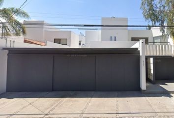 Casa en  Tercera De Fresnos, Jurica, Santiago De Querétaro, Querétaro, México