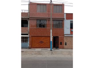 Casa en  Av. Alfredo Palacios 463, Callao, Perú