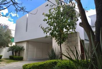 Casa en condominio en  Paseo San Arturo Oriente 607, Valle Real, Jalisco, México