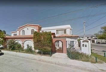 Casa en  18 De Marzo 1751, Hidalgo, Ensenada, Baja California, México