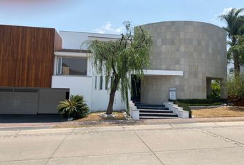 Casa en fraccionamiento en  La Vista Country Club, Vía Atlixcáyotl, Sta María Tonanzintla, San Andrés Cholula, Puebla, México