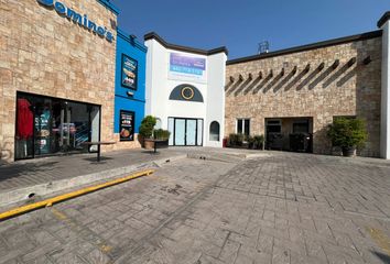 Local comercial en  Plaza San Isidro, Prolongación Bernardo Quintana, Pathe, Santiago De Querétaro, Querétaro, México