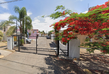 Casa en  Lago Maggiore, Avenida Lago Maggiore, Fraccionamiento Las Luces, Hacienda Santa Fe, Jalisco, México