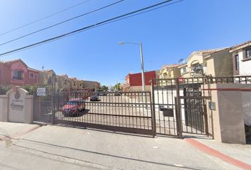 Casa en fraccionamiento en  Blvd. Sta. Fe 6050, Santa Fe 3ra. Seccion, Tijuana, Baja California, México