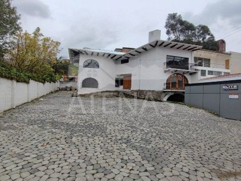 arriendo Casa en Gil Ramírez Dávalos, Cuenca (C1475)