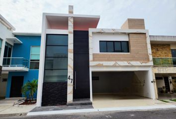 Casa en  Fracc. Lomas Del Sol, Boulevard Riviera Veracruzana, Veracruz, México