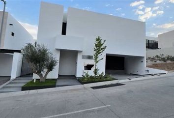 Casa en  Calzada Lomas Del Molino 350e, El Molino Residencial, Guanajuato, México