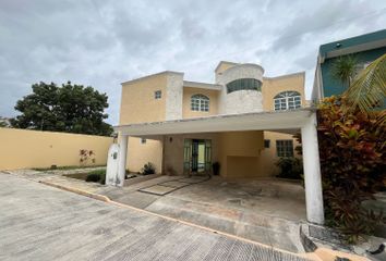 Casa en condominio en  Paseo Del Maule, Ampliación Álamos, Cancún, Benito Juárez, Quintana Roo, 77533, Mex