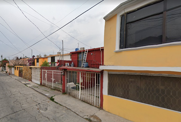 Casa en  Tollocan, Ciudad Azteca 3ra Sección, Ecatepec De Morelos, Estado De México, México