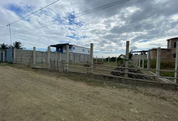 Terreno Comercial en  Villa Marina, Calle 39-a, Manta, Manabí, Ecuador