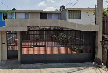 Casa en  Velino M. Preza, Ciudad Satélite, Naucalpan De Juárez, Estado De México, México