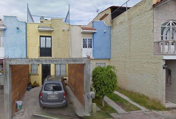 Casa en  Privadas Del Sol Ii Calle Cometa, Cometa, Michoacán, México