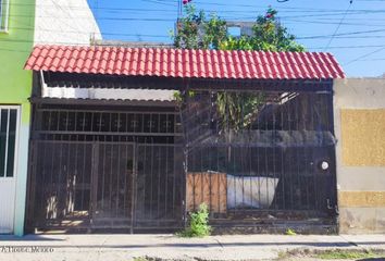 Casa en fraccionamiento en  El Rocio, Santiago De Querétaro, Municipio De Querétaro
