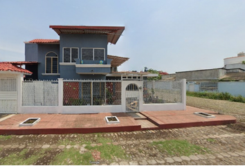 Casa en  Angel Fernández Torres & Mariano Reyero, Los Naranjos, Los Laureles I, Tapachula, Chiapas, México