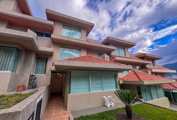 Casa en  Santa Lucia Alta, Quito, Ecuador