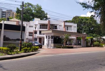 Casa en  Club Residencial Los Arroyuelos, Avenida Ambala, Ibagué, Tolima, Colombia