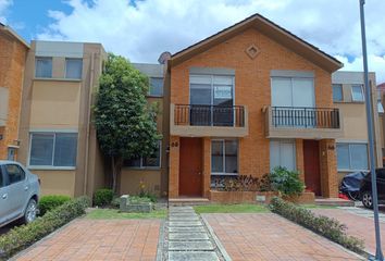 Casa en  Huertas De Cajica, Calle 5, Cajicá, Cundinamarca, Colombia