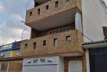 Casa en fraccionamiento en  Colinas De Anzar, Unidad San Buenaventura, San Buenaventura, Estado De México, México