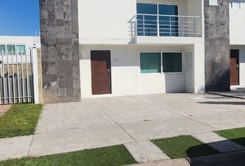 Casa en fraccionamiento en  Natura Residencial ナトゥーラ, Avenida Olímpica, Barrio De Guadalupe, León, Guanajuato, México