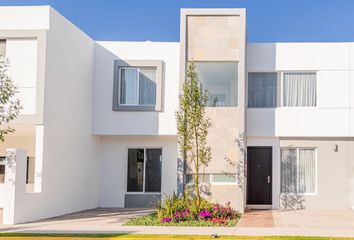 Casa en fraccionamiento en  Calle Adolfo López Mateos, Providencia, El Llano, Jesús María, Aguascalientes, 20983, Mex