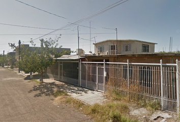 Casa en  Calle 15 1/2 Norte, Colonia Del Empleado, Delicias, Chihuahua, México