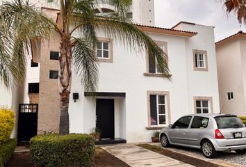 Casa en condominio en  Fraccionamiento Cumbres Del Lago, Municipio De Querétaro