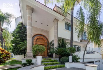 Casa en  Puerta De Hierro, Zapopan, Jalisco, México