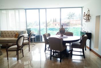 Apartamento en  El Tesoro, Medellín