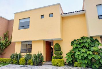 Casa en fraccionamiento en  Calle Atlaco Oriente 537, Santiago Momoxpan, Cholula De Rivadavia, Puebla, México