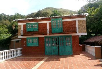 Casa en  Carrera 1 O, Comuna 19, Cali, Valle Del Cauca, Col