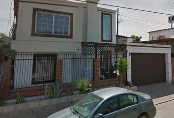 Casa en  Calle Bernardo Reyes, Alianza Para La Producción, Mexicali, Baja California, México