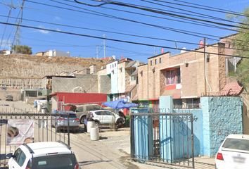 Casa en fraccionamiento en  El Laurel Ii, El Refugio, Tijuana, Baja California, México