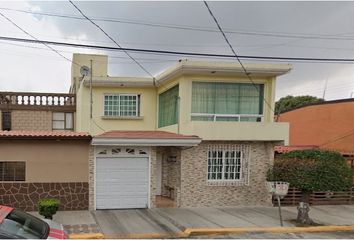 Casa en  Profesa 59, Mz 019, Habit.valle De Santa Monica, Tlalnepantla De Baz, Estado De México, México