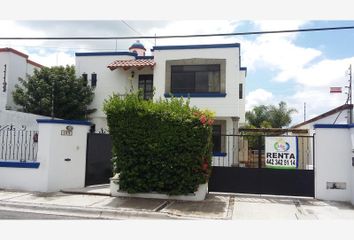 Casa en fraccionamiento en  El Delirio, Santa Rita, Santa Fé, Juriquilla, Querétaro, México