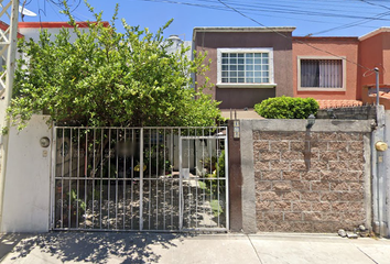 Casa en  P.º De Las Flores 108-lt 34, Bosques De La Alameda, 38033 Celaya, Gto., México