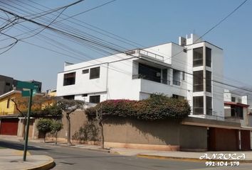 Casa condominio en  Av La Encalada, Santiago De Surco, Lima, Perú