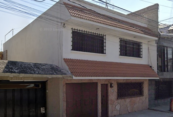 Casa en  Calle Iztapalapa, Evolucion, Ciudad Nezahualcóyotl, Estado De México, México