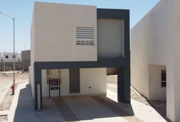 Casa en fraccionamiento en  Las Anitas, Av. Waterfill, Juárez, Chihuahua, México