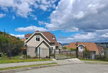 Casa en  Puerto Varas, Llanquihue