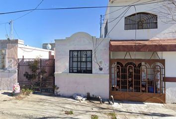 Casa en  Hda. Santa Elena, Hacienda Santa Lucía 1er. Sector, Ciudad Benito Juárez, Nuevo León, México