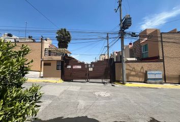 Casa en  Calle Bugambilias, Ejidal San Isidro, Cuautitlán Izcalli, México, 54763, Mex