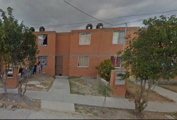 Casa en fraccionamiento en  Calle 26, Santa María, Tehuacán, Puebla, México