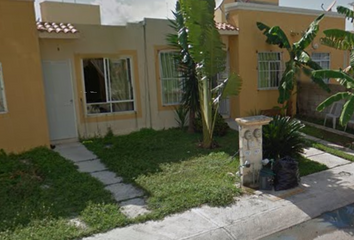 Casa en fraccionamiento en  C. Amarantos 92, Las Palmas 1, 77723 Playa Del Carmen, Q.r., México