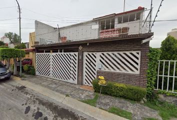 Casa en fraccionamiento en  Calle Pinzón 231, Mz 012, Las Alamedas, Ciudad López Mateos, Estado De México, México