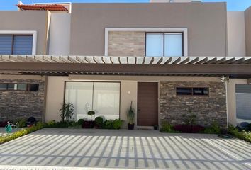 Casa en  Residencial Antares Metepec, Calle Mariano Arista 543, Mz 021, Llano Grande, Estado De México, México