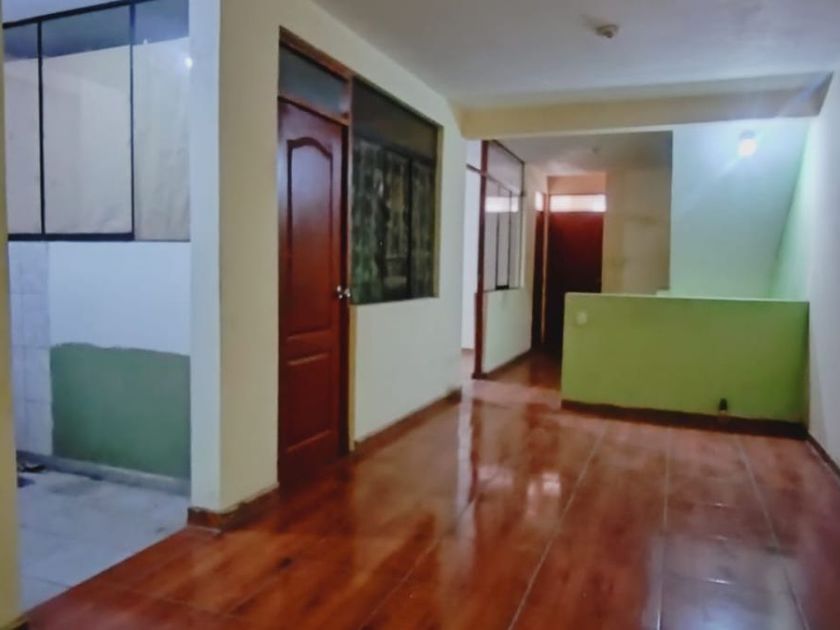 Venta Casa En Los Olivos, Lima (carmen Mestanza)- Laencontre.com.pe